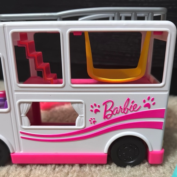 Barbie Pet Camper Playset - Picture 6 of 6